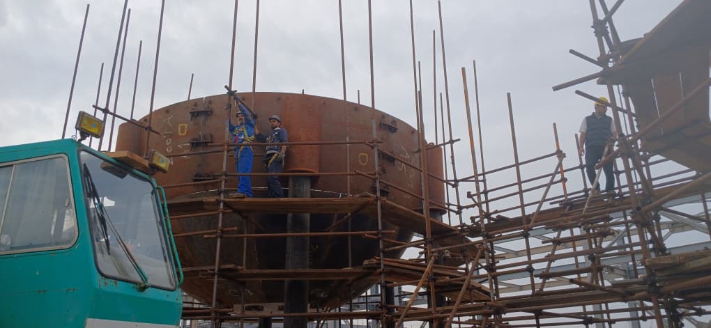 پروژه نصب مخازن کروی شرکت پتروشیمی هیرسا پلیمر سهند